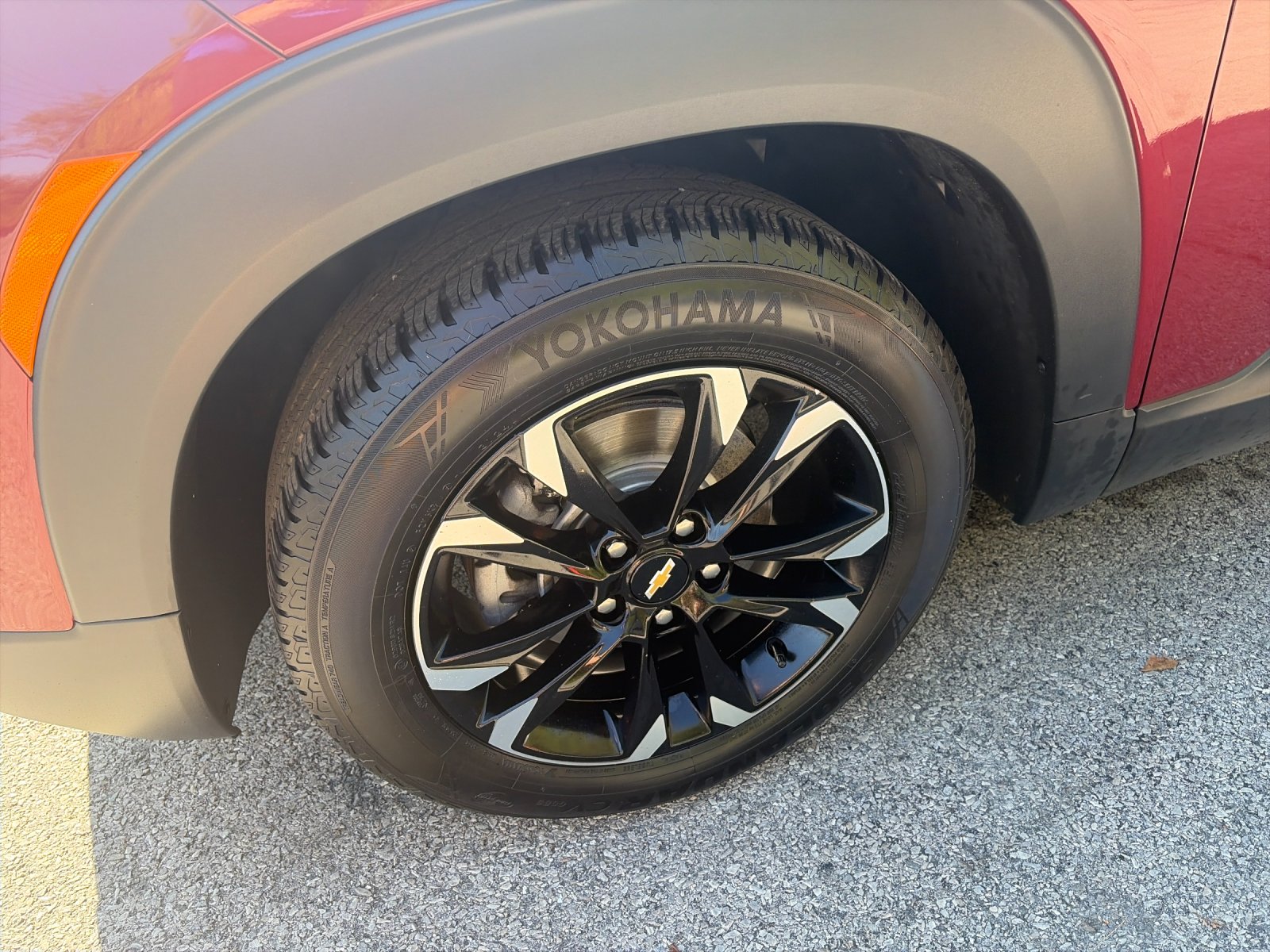 Used 2023 Crimson Chevrolet LT image 9