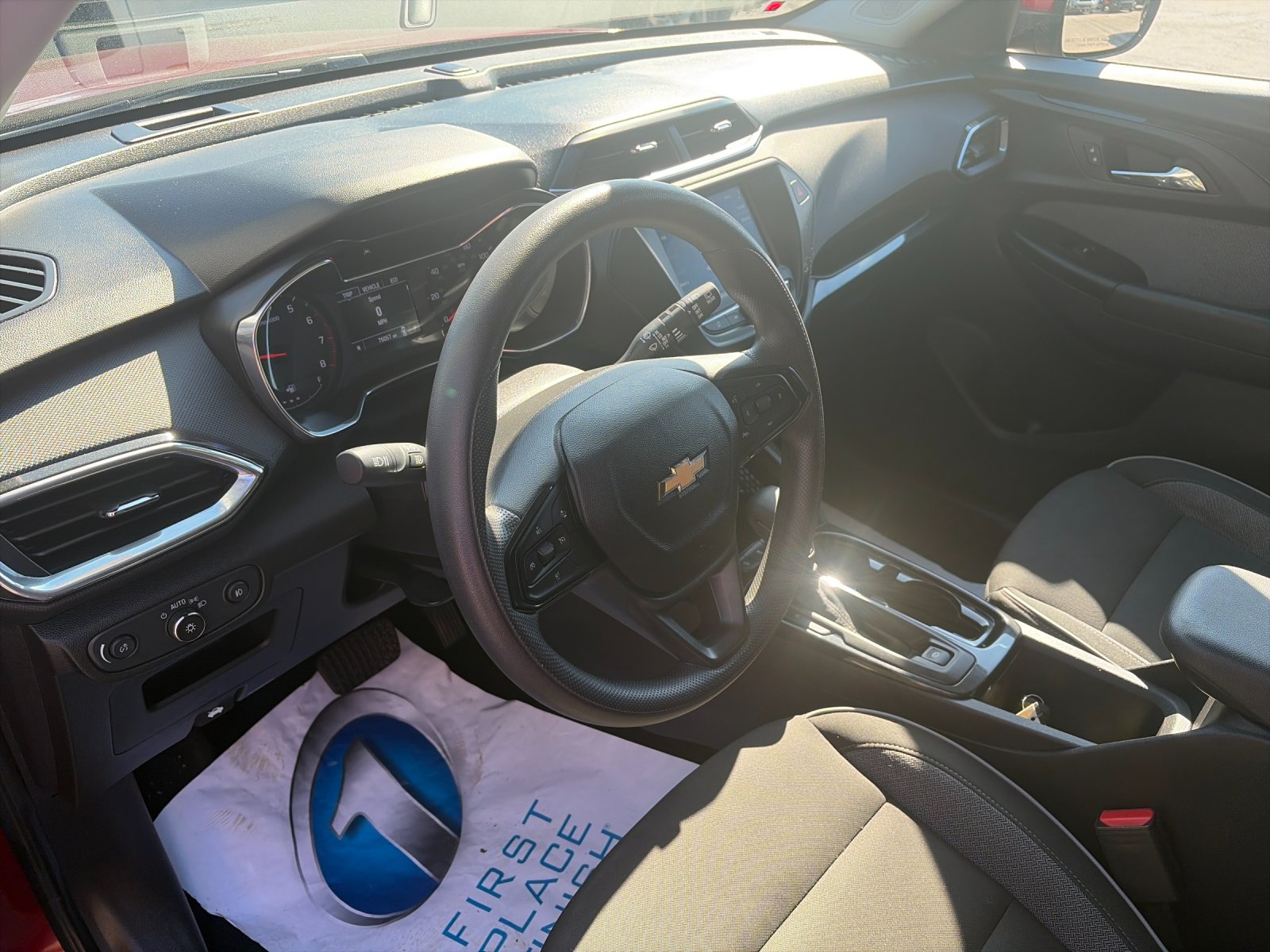 Used 2023 Crimson Chevrolet LT image 11
