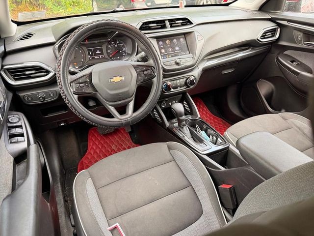 Used 2023 Crimson Chevrolet LT image 9
