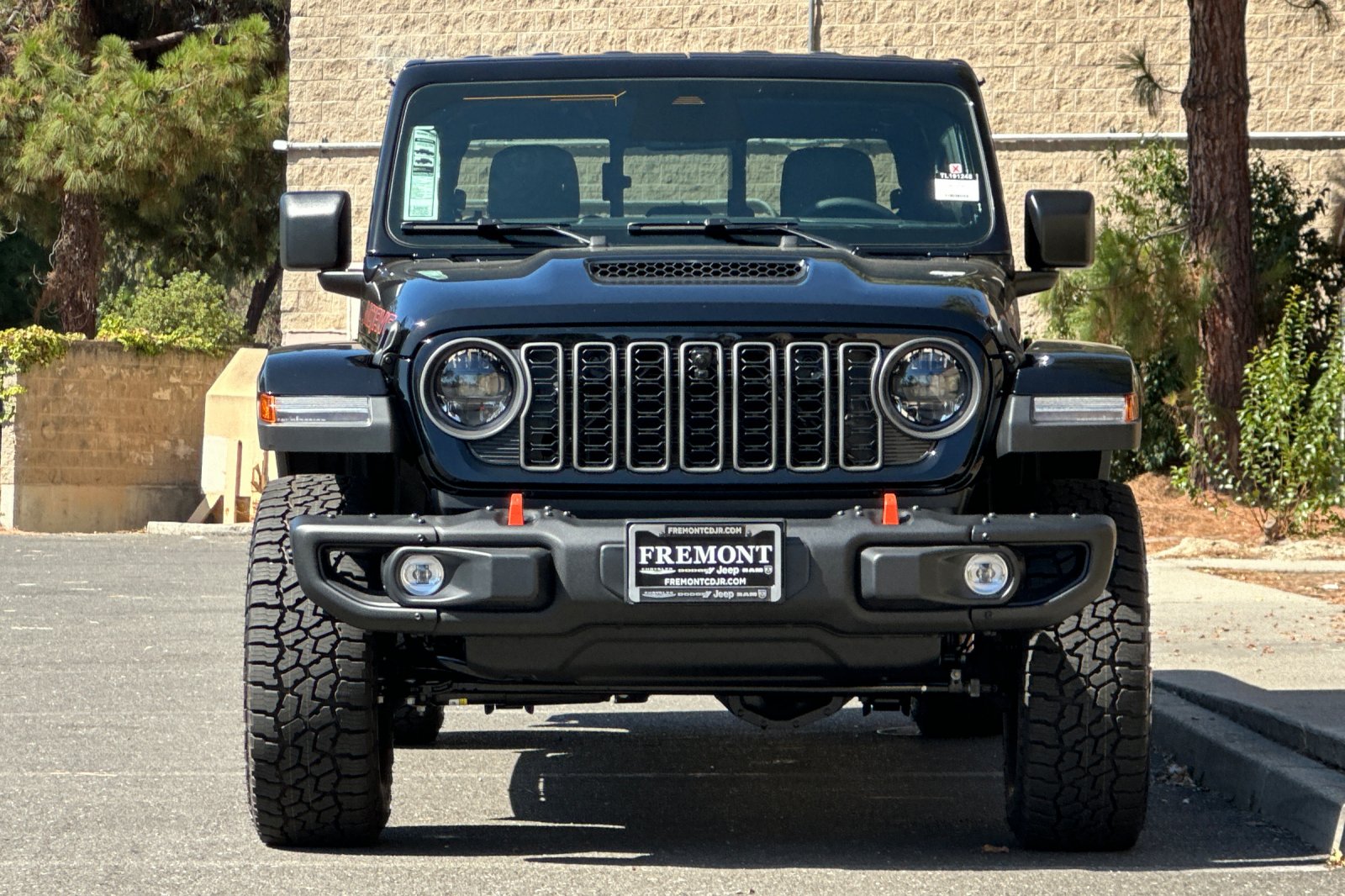 New 2026 Black Clear-Coat Exterior Paint Jeep Mojave X image 8