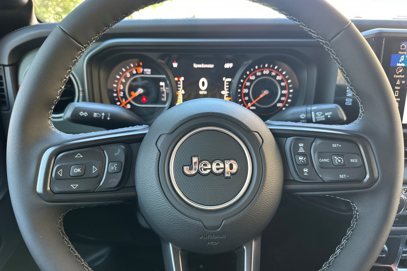 New 2026 Black Clear-Coat Exterior Paint Jeep Mojave X image 22
