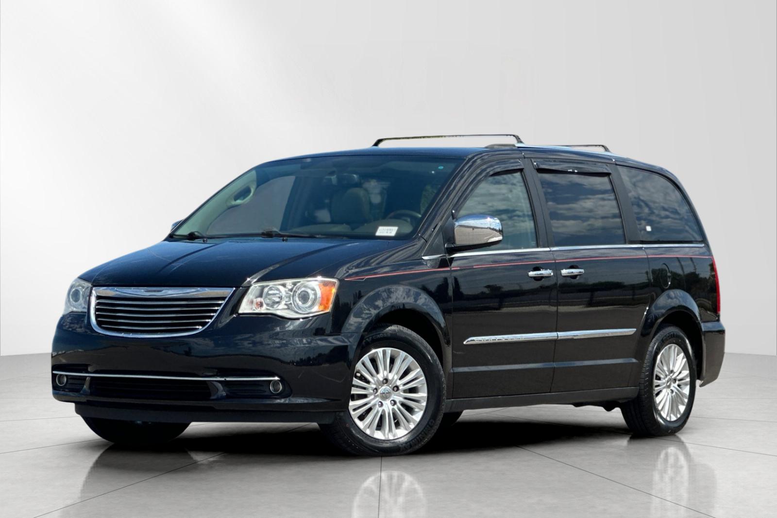 2012 Chrysler Town & Country Limited