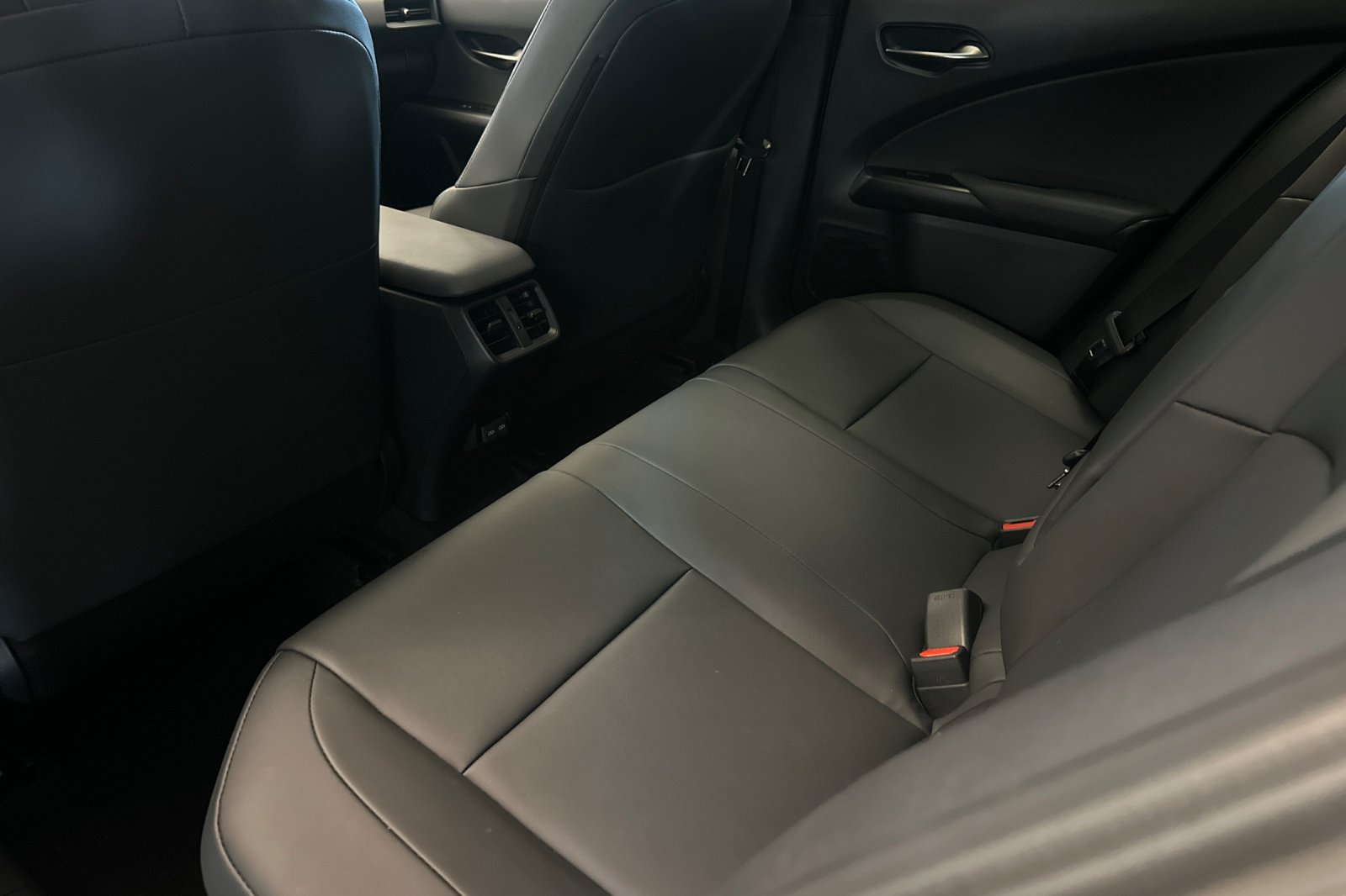 Certified Used 2025 EMINENT WHITE PEARL Lexus 300h image 12