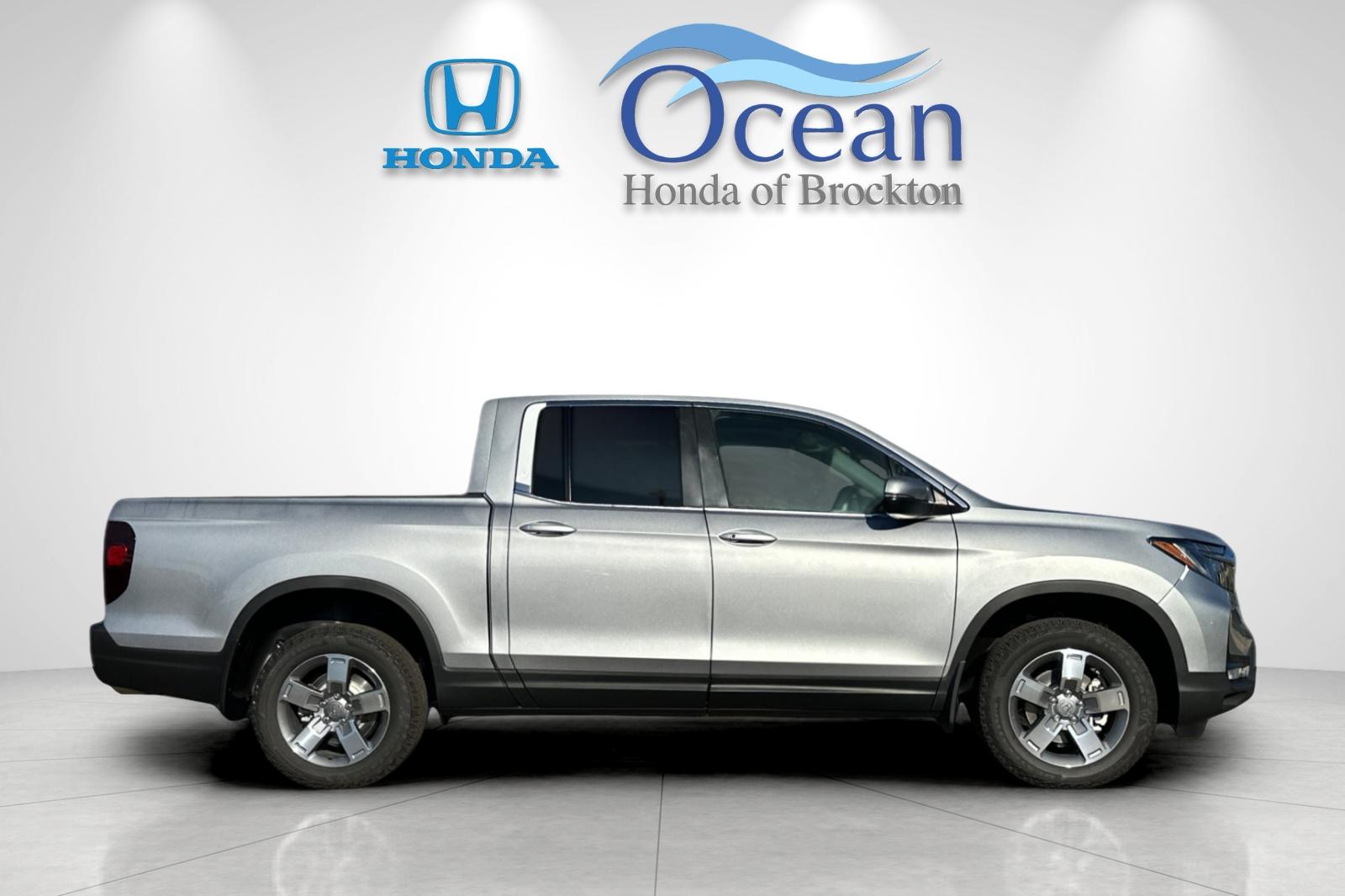 New 2026 Silver Honda RTL image 6