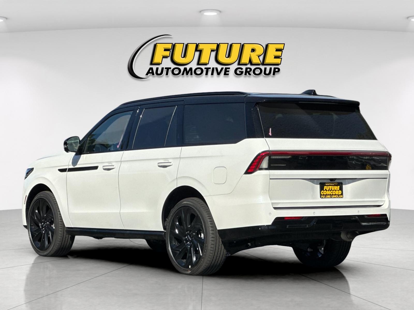 New 2027 Pristine White Metallic Tri-Coat Lincoln Black Label image 5