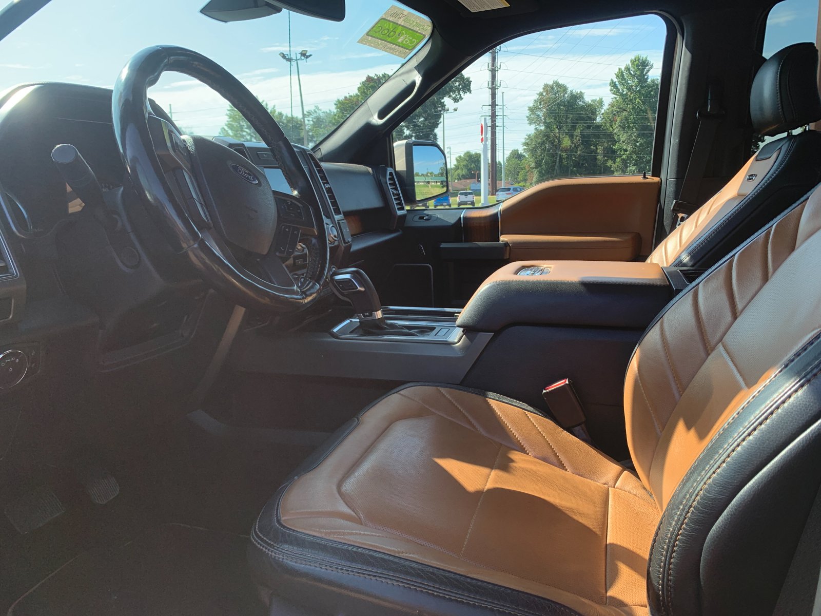 Used 2017 Gold Ford Limited image 12