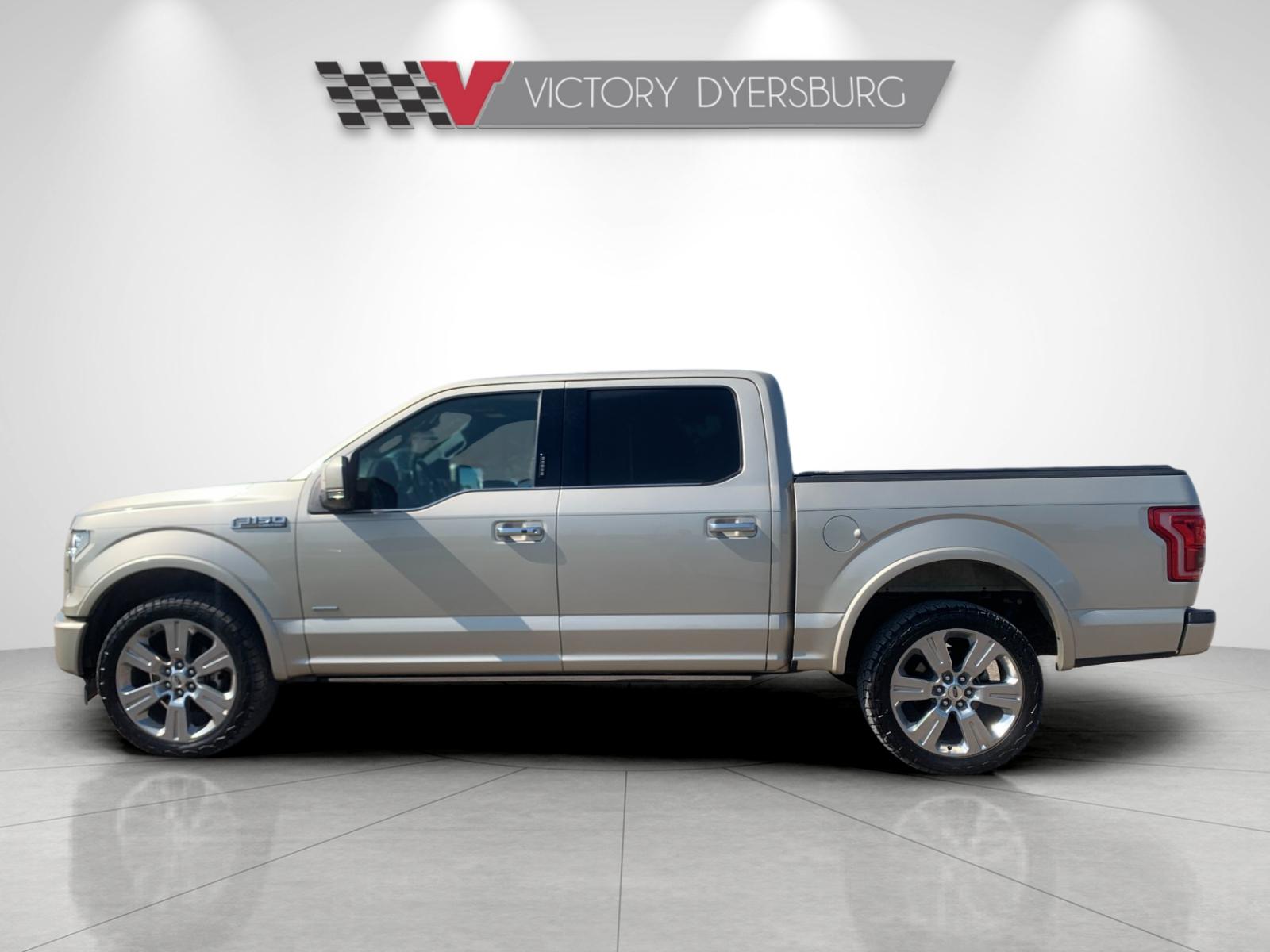 Used 2017 Gold Ford Limited image 7