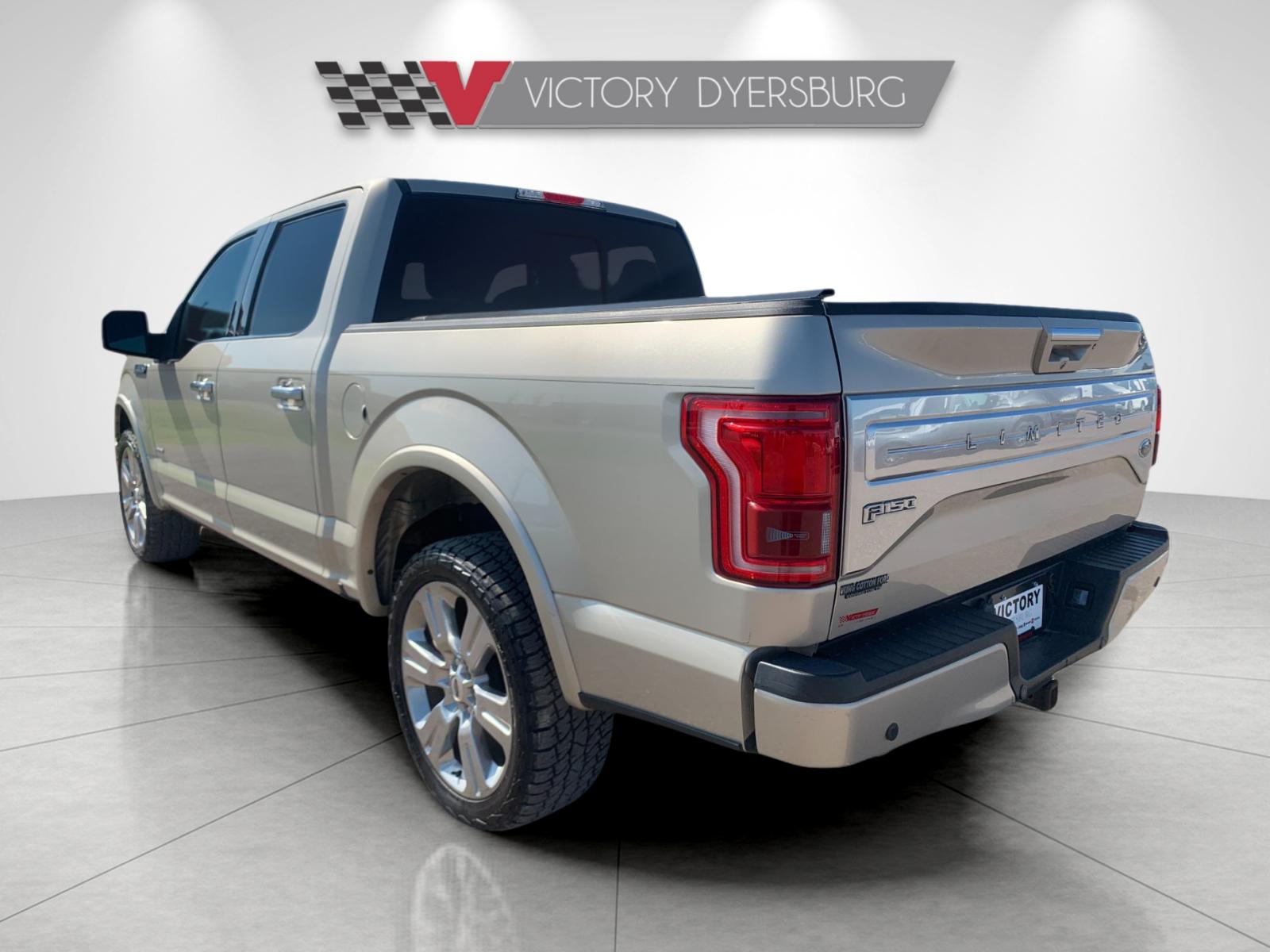 Used 2017 Gold Ford Limited image 6
