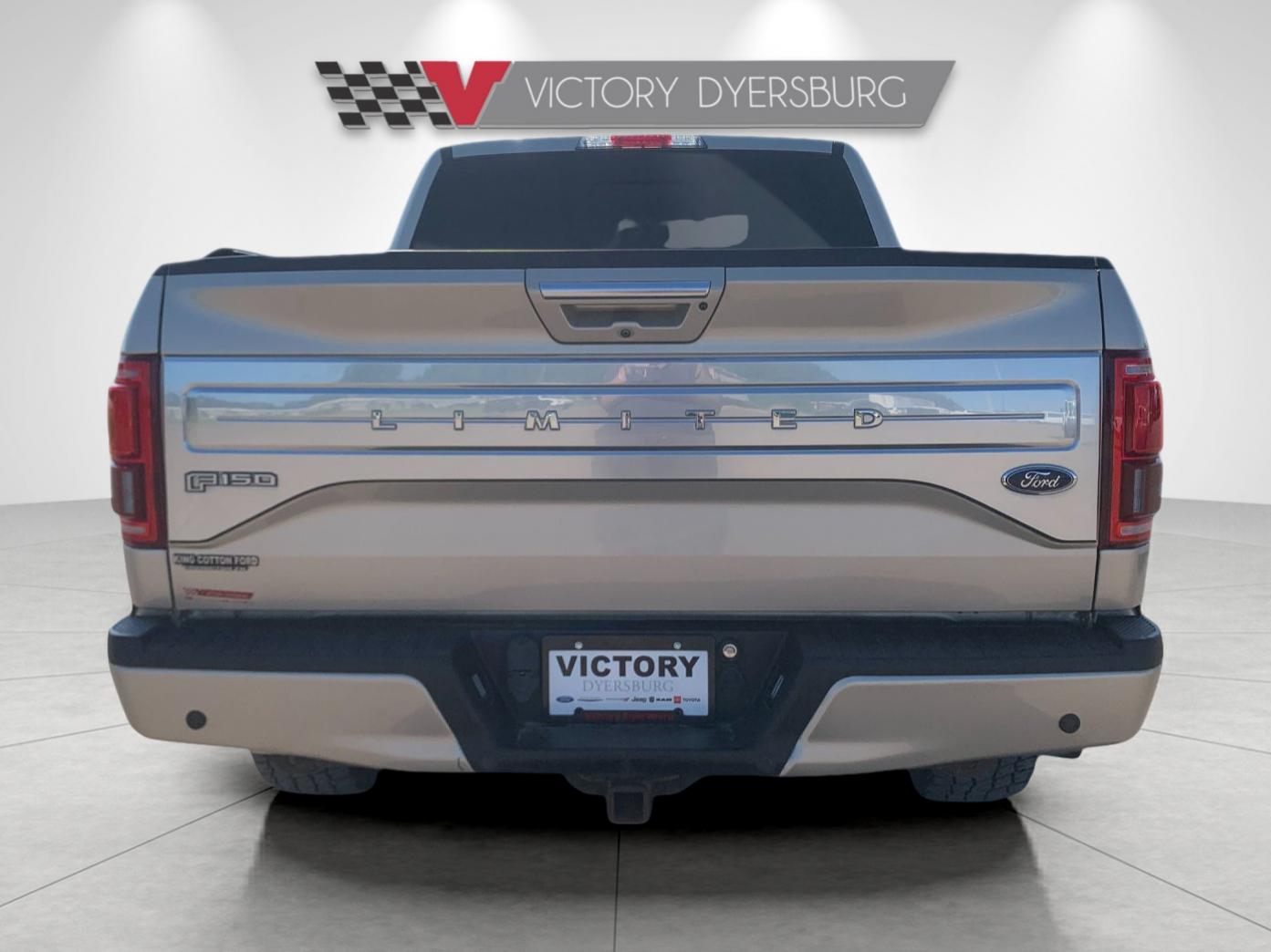 Used 2017 Gold Ford Limited image 5