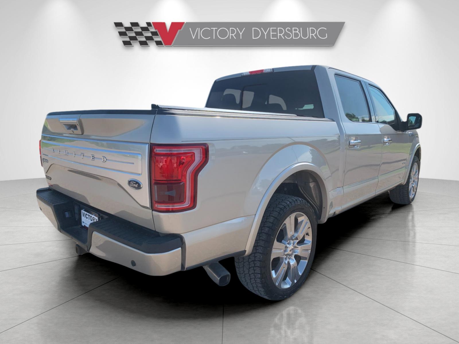 Used 2017 Gold Ford Limited image 4