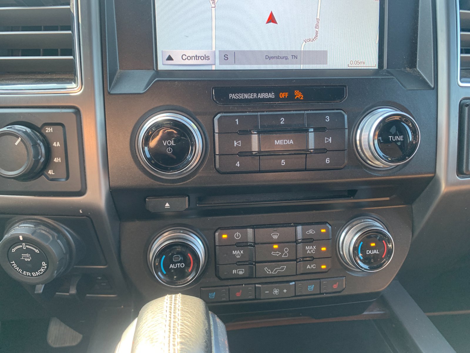 Used 2017 Gold Ford Limited image 24