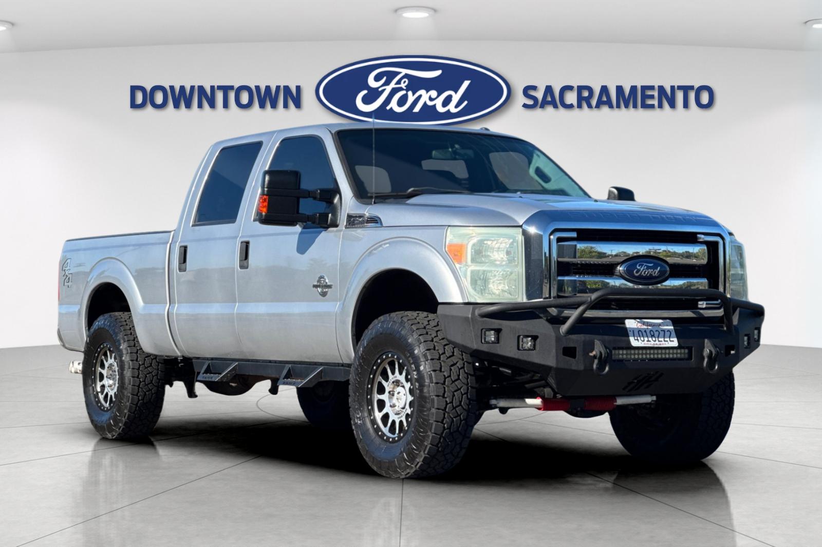 Used 2016 Ingot Silver Ford XLT image 11