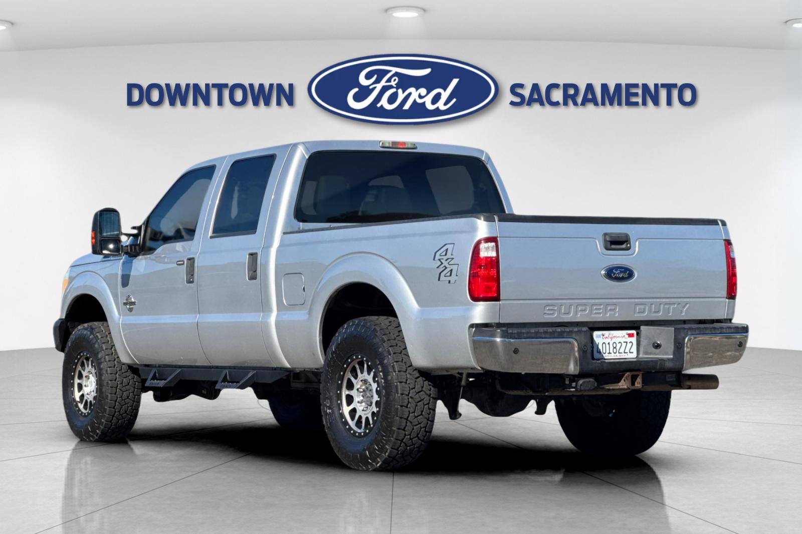 Used 2016 Ingot Silver Ford XLT image 8