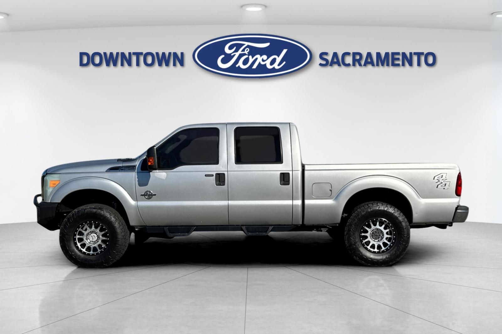 Used 2016 Ingot Silver Ford XLT image 7