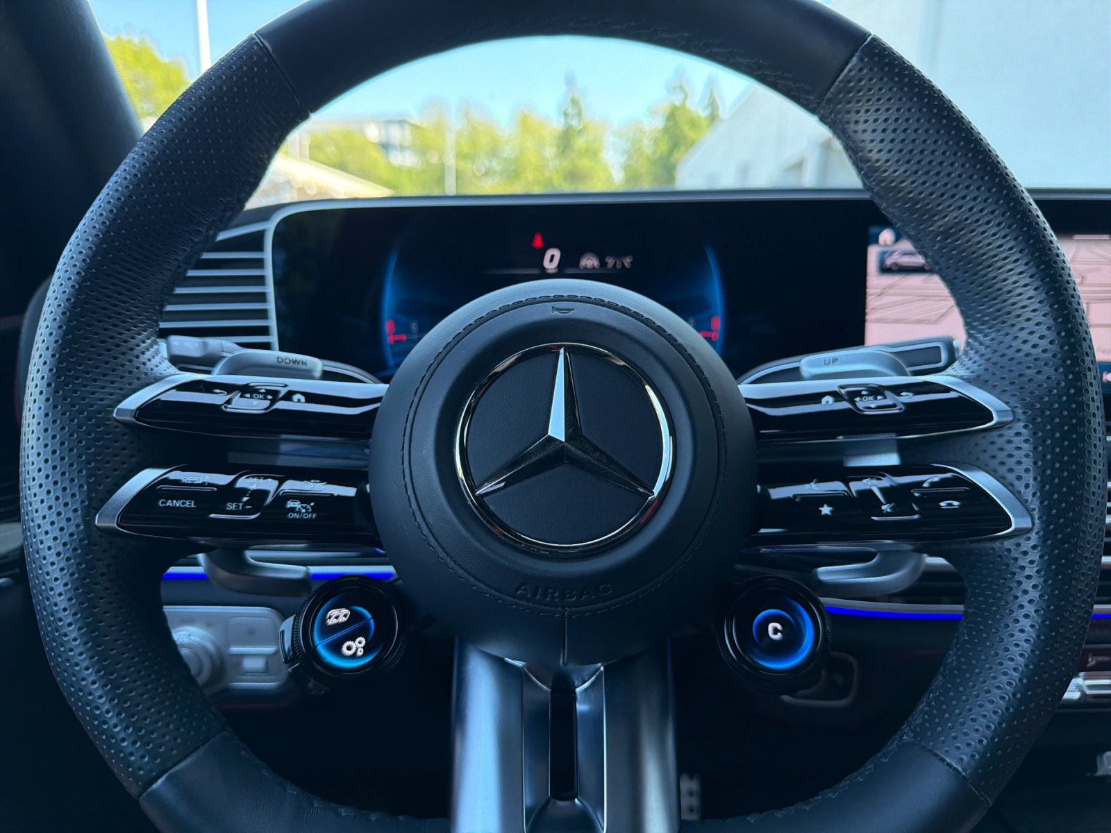 Certified Used 2024 Polar White Mercedes-Benz GLE 63 S AMG® 4D Sport Utility 4MATIC®  image 29