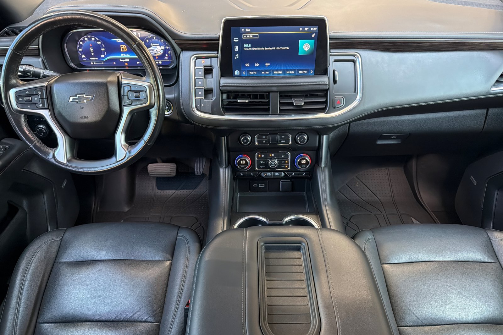 Used 2022 Gray Chevrolet Z71 image 10