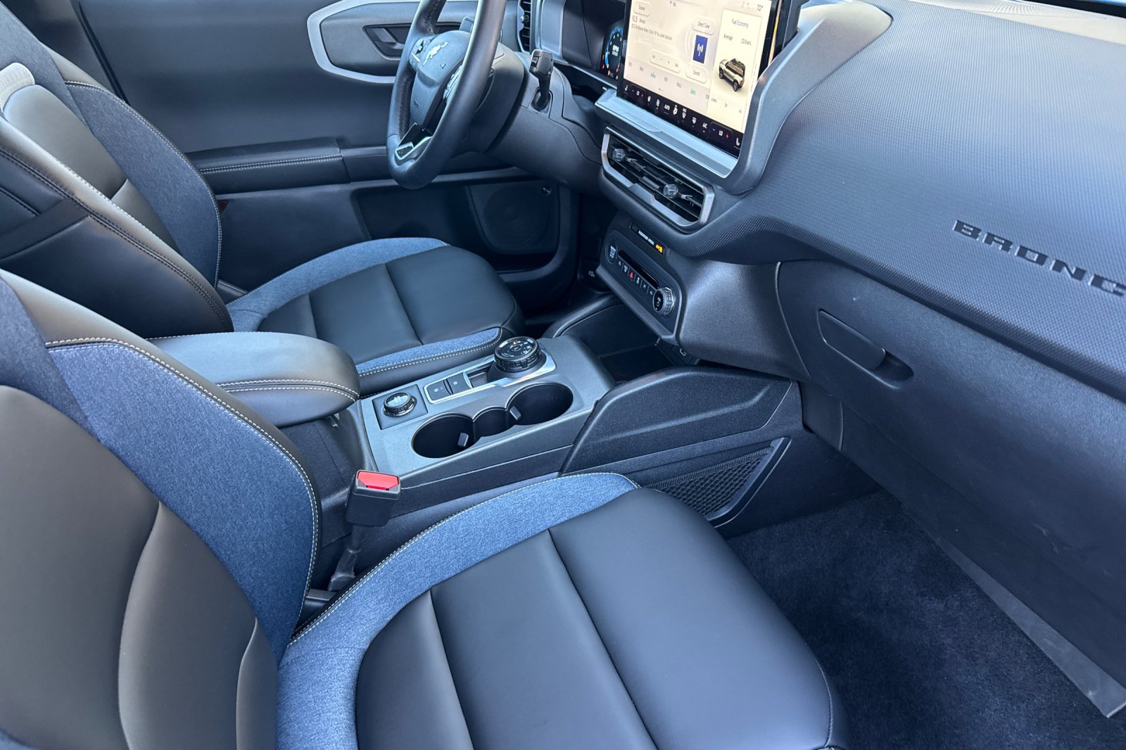 New 2025 Blue Metallic Ford Outer Banks® image 20