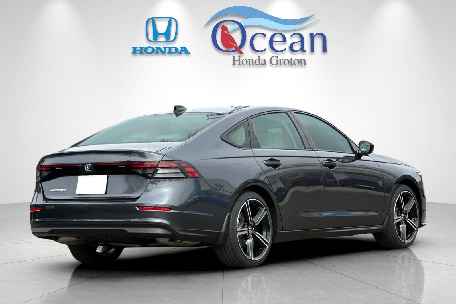 New 2026 Meteorite Gray Metallic Honda SE image 5