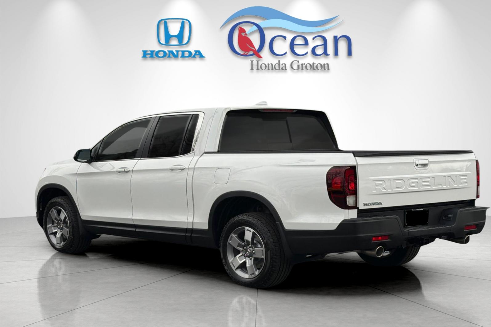 New 2026 Platinum White Pearl Honda RTL image 3