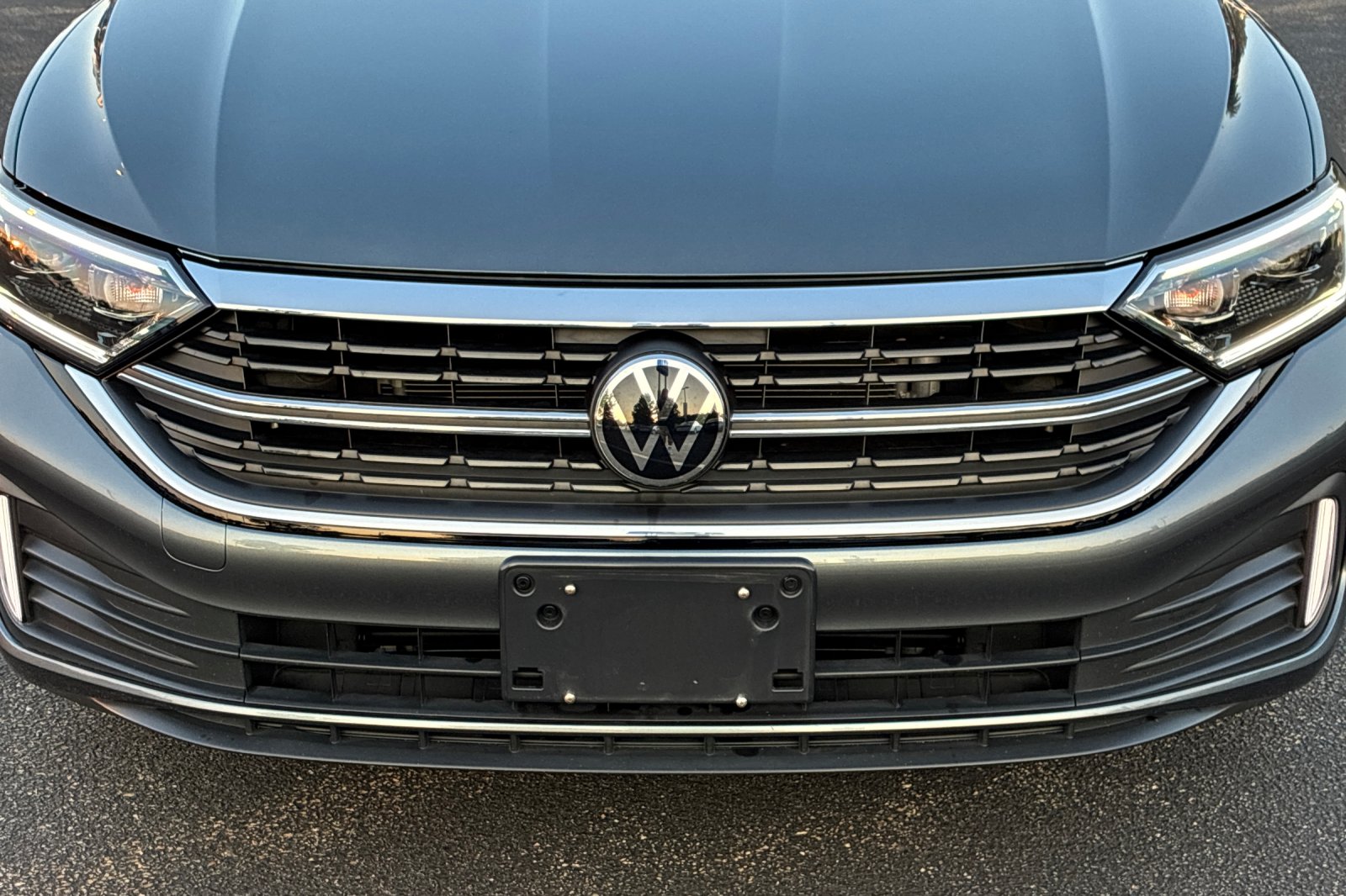 Used 2024 Gray Volkswagen 1.5T SEL image 43