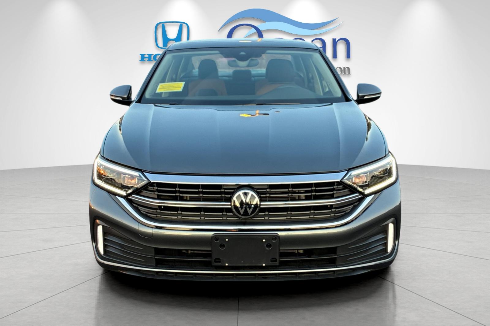 Used 2024 Gray Volkswagen 1.5T SEL image 8