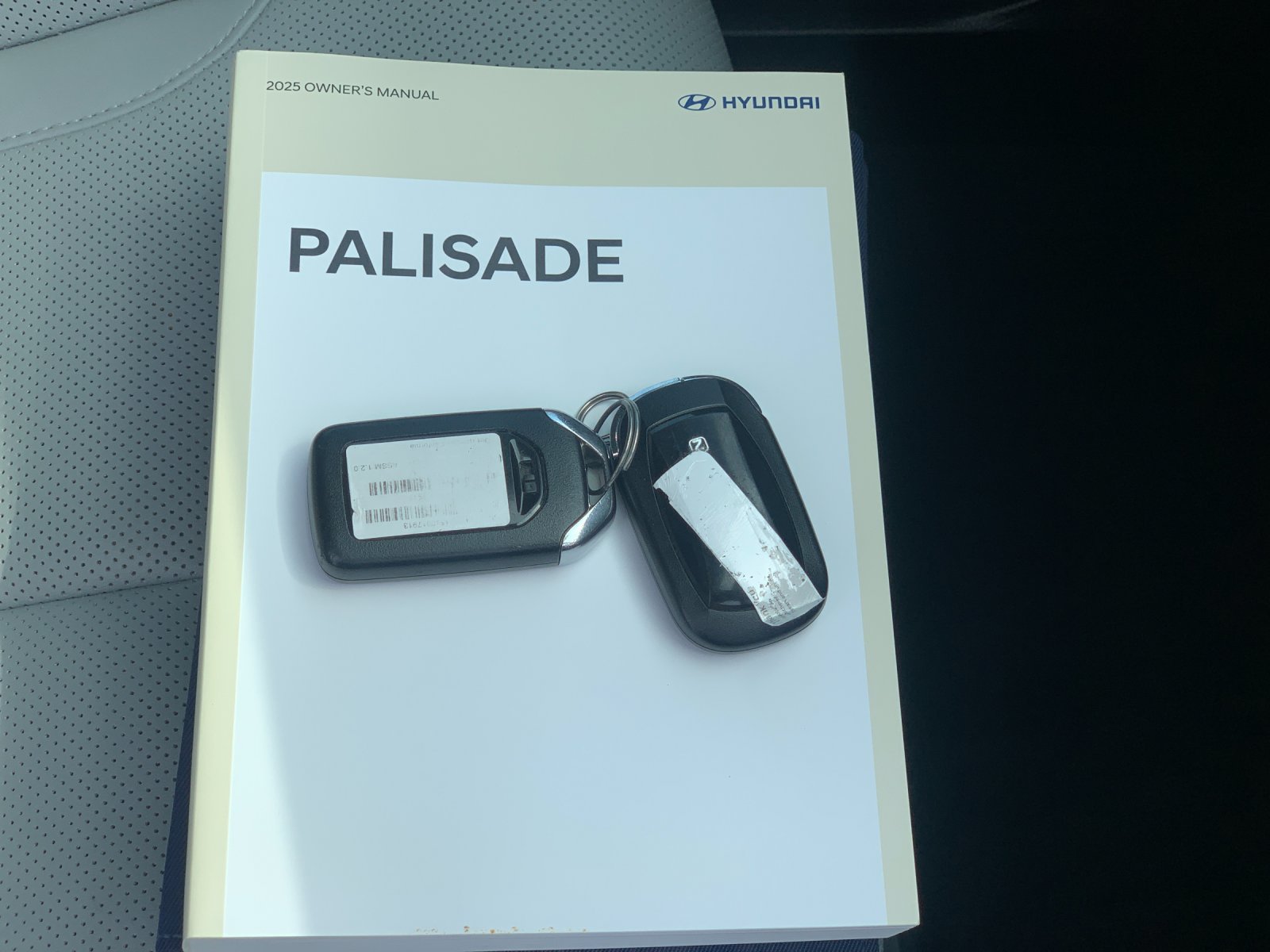 Used 2025 Graphite Hyundai SEL image 10