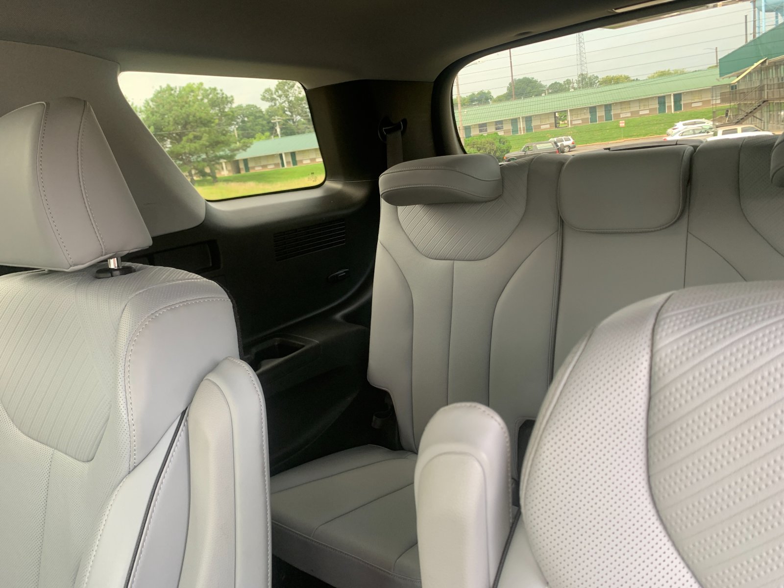 Used 2025 Graphite Hyundai SEL image 19