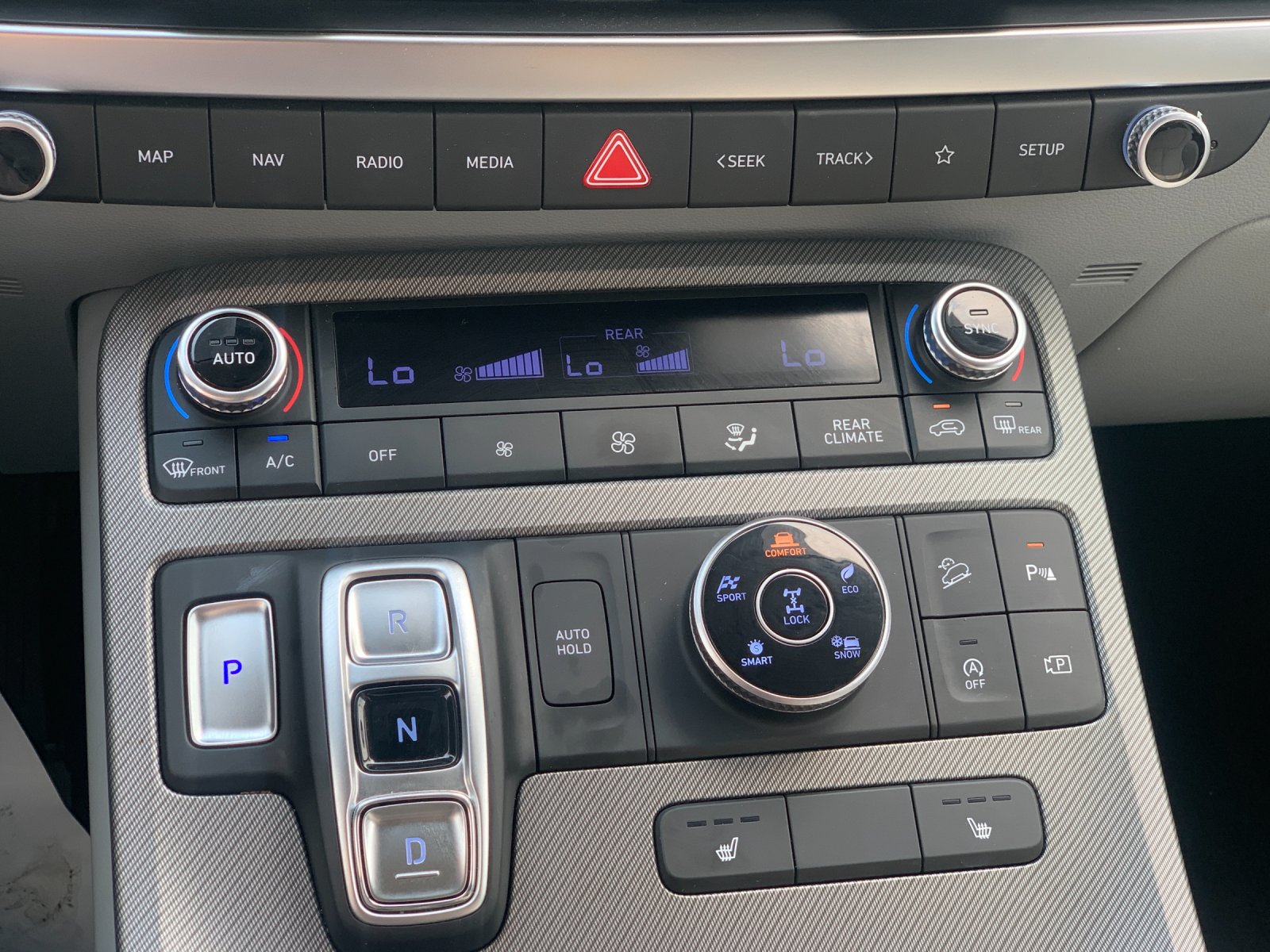Used 2025 Graphite Hyundai SEL image 26