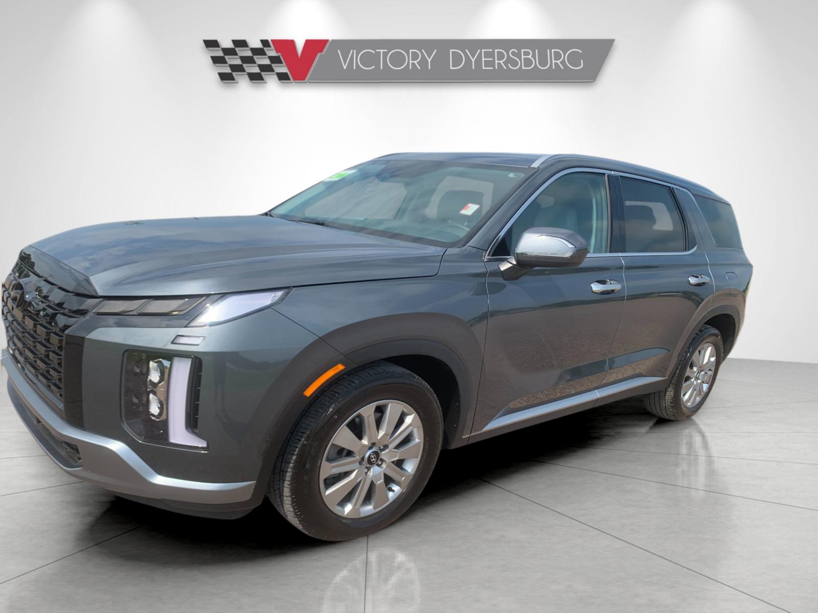 Used 2025 Graphite Hyundai SEL image 8