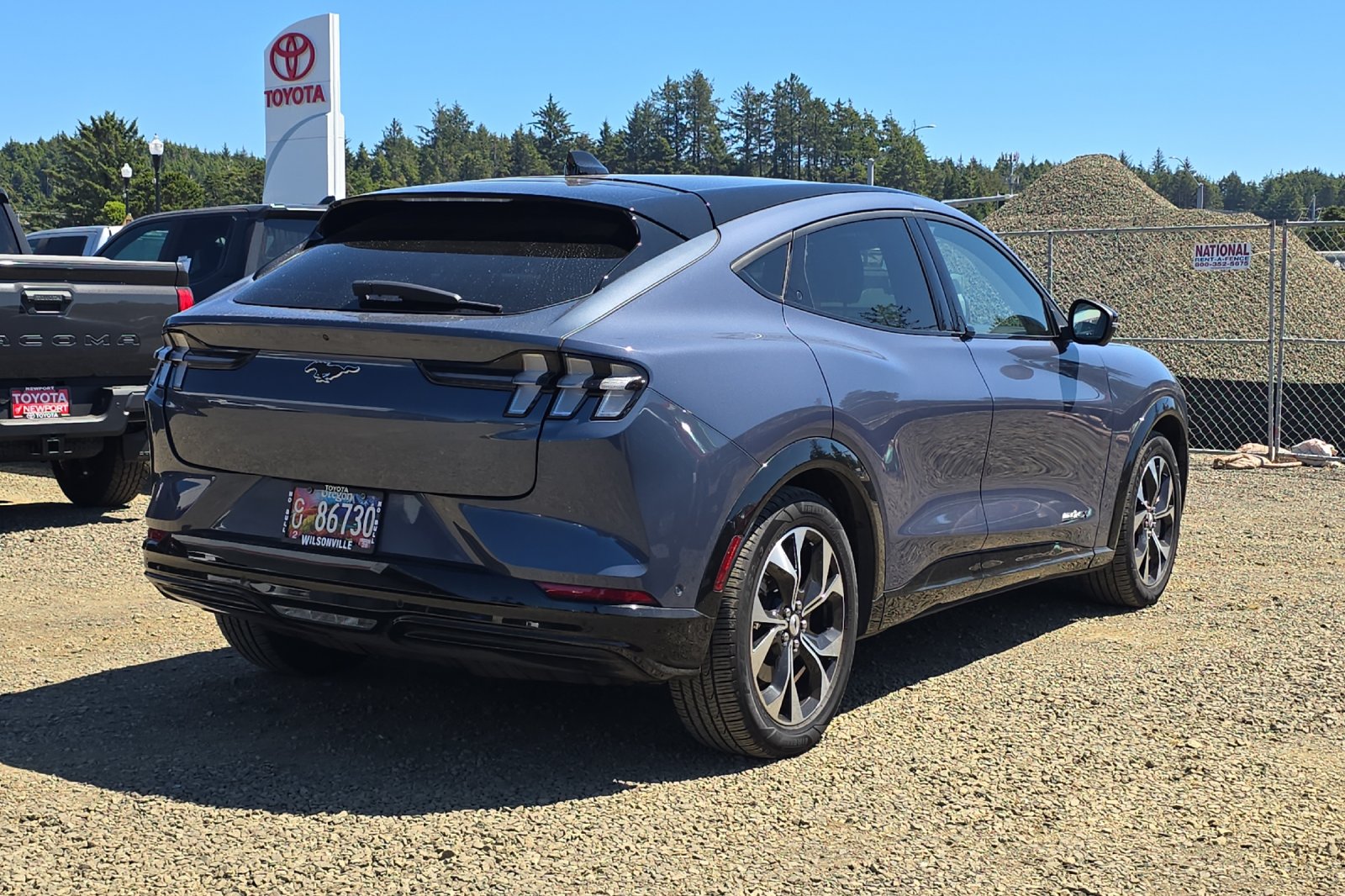 Used 2021 Blue Ford Premium image 5