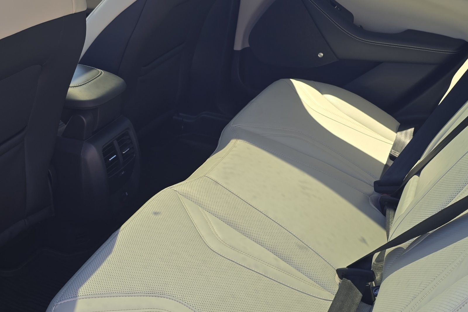 Used 2021 Blue Ford Premium image 8