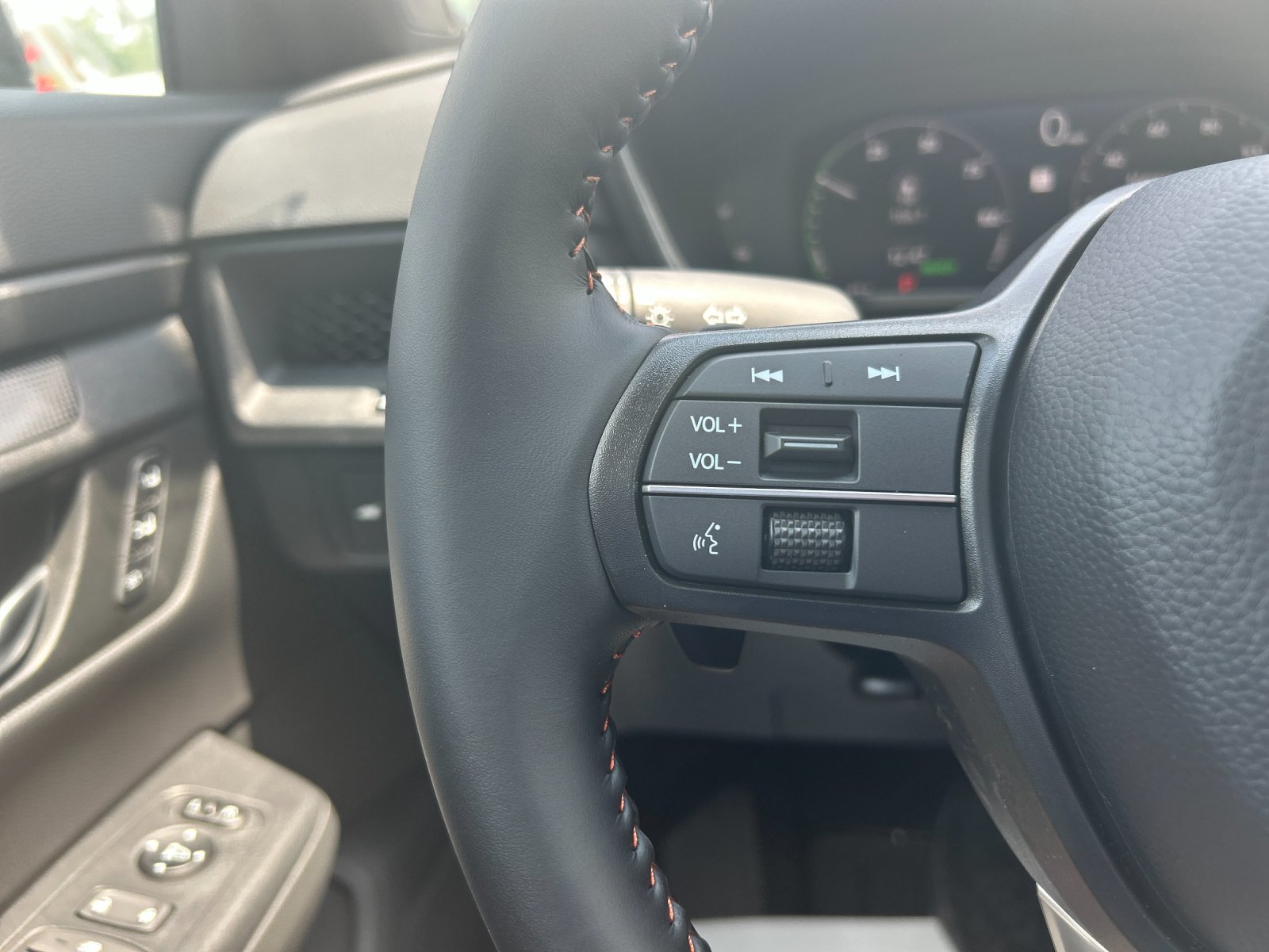 New 2026 Solar Silver Metallic Honda AWD Sport-L Hybrid image 29