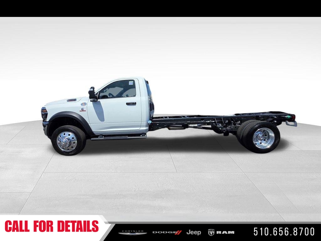 New 2026 Bright White Clearcoat RAM Tradesman image 2