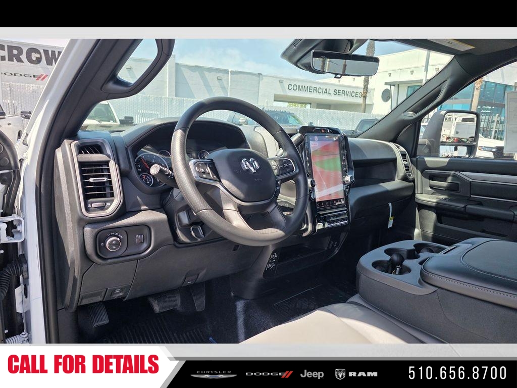 New 2026 Bright White Clearcoat RAM Tradesman image 6