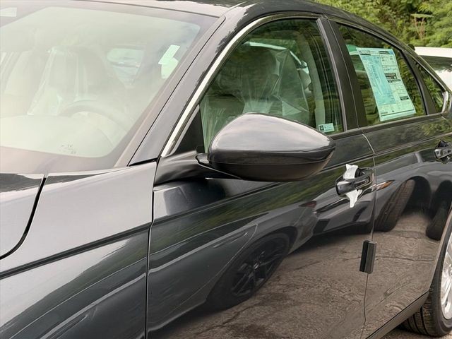 New 2026 Meteorite Gray Metallic Honda LX image 3