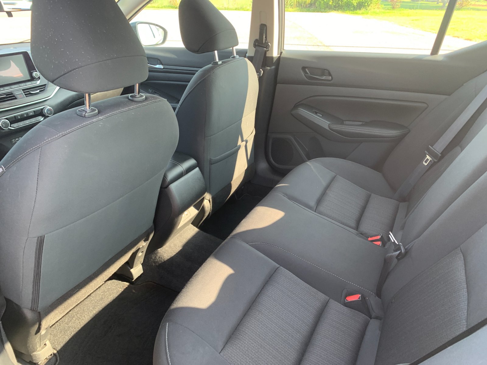 Used 2025 Gun Metallic Nissan 2.5 SV image 15