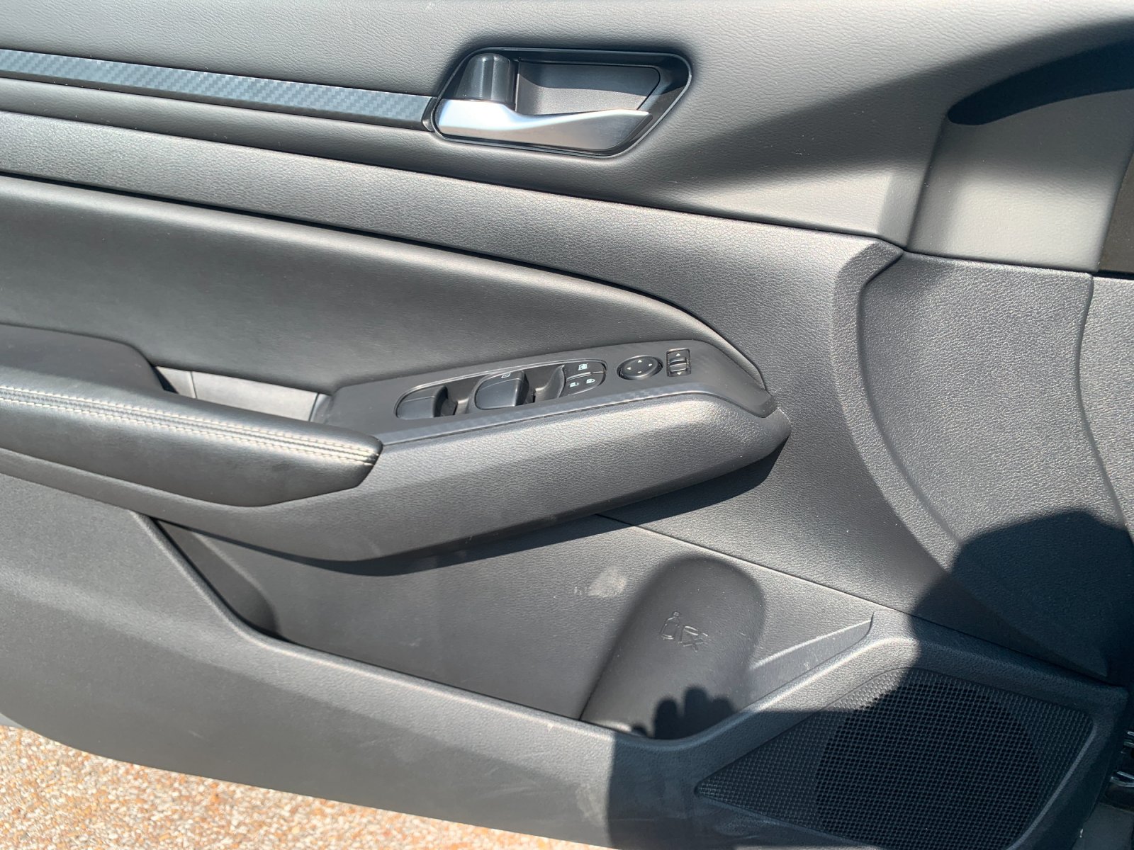 Used 2025 Gun Metallic Nissan 2.5 SV image 13
