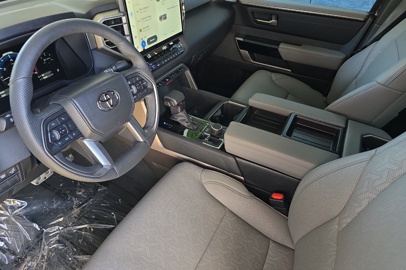 Used 2025 Gray Toyota Limited image 7