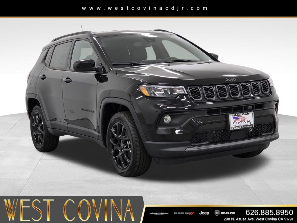 New 2026 Diamond Black Crystal Pearl-Coat Exterior Paint Jeep Latitude image 3