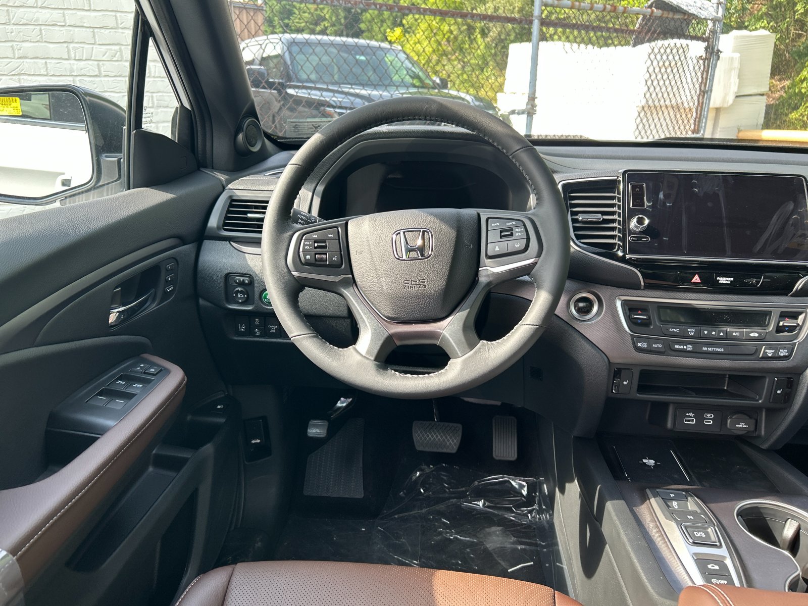New 2026 Platinum White Pearl Honda RTL image 17
