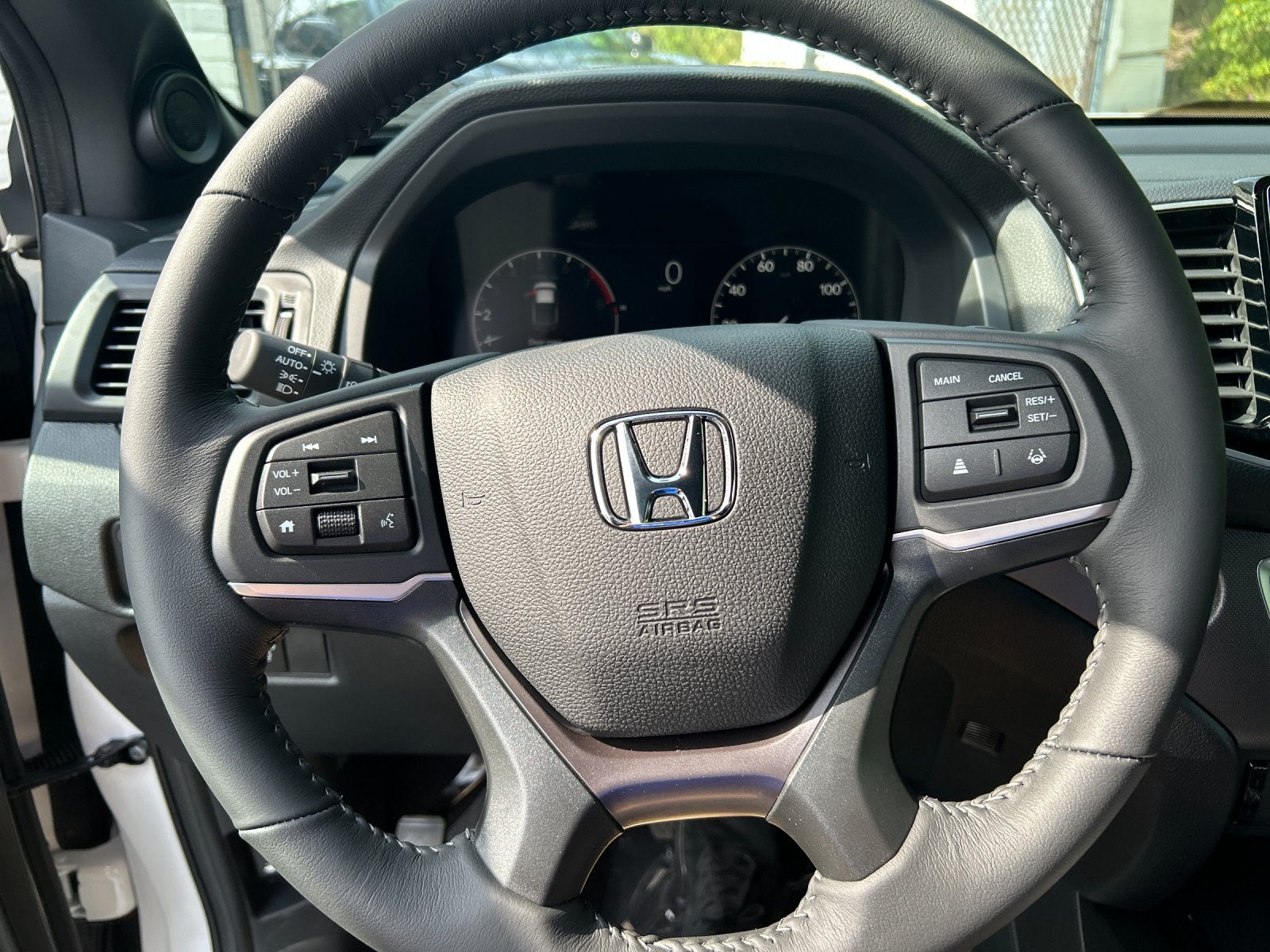 New 2026 Platinum White Pearl Honda RTL image 27
