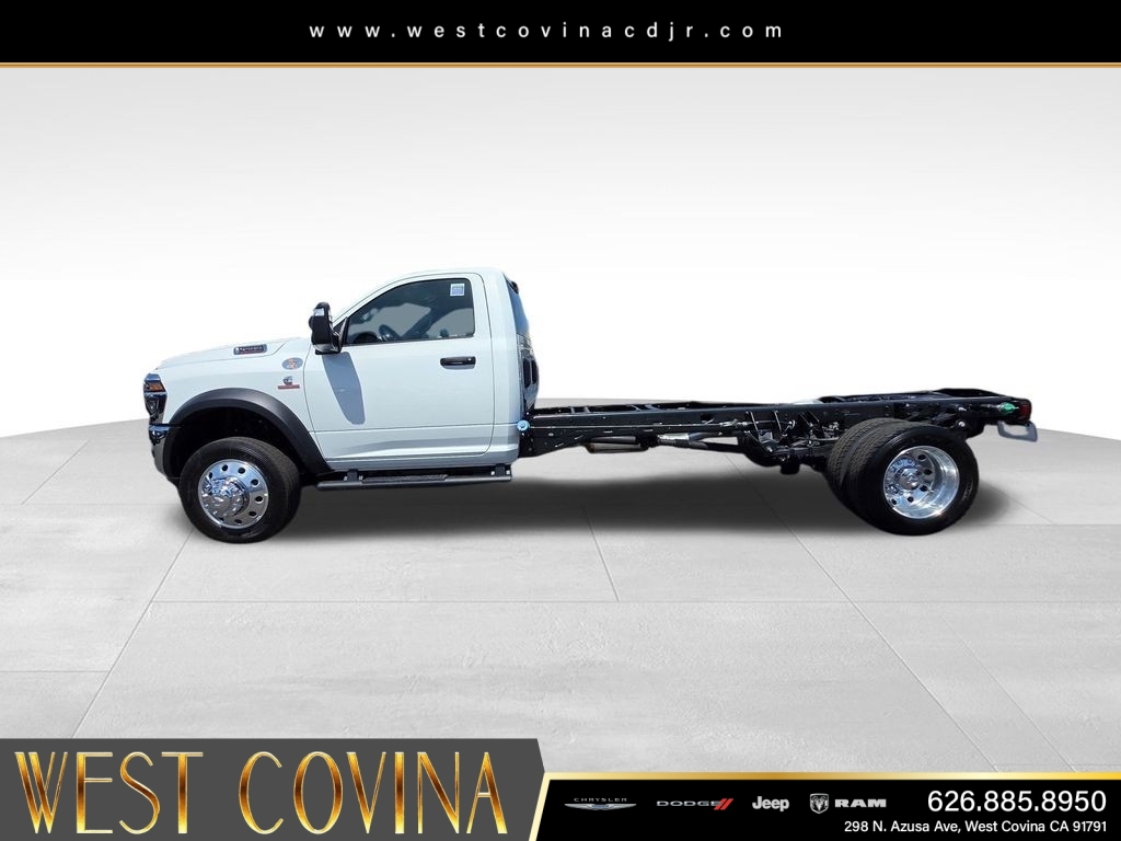 New 2026 Bright White Clear-Coat Exterior Paint RAM Tradesman image 2