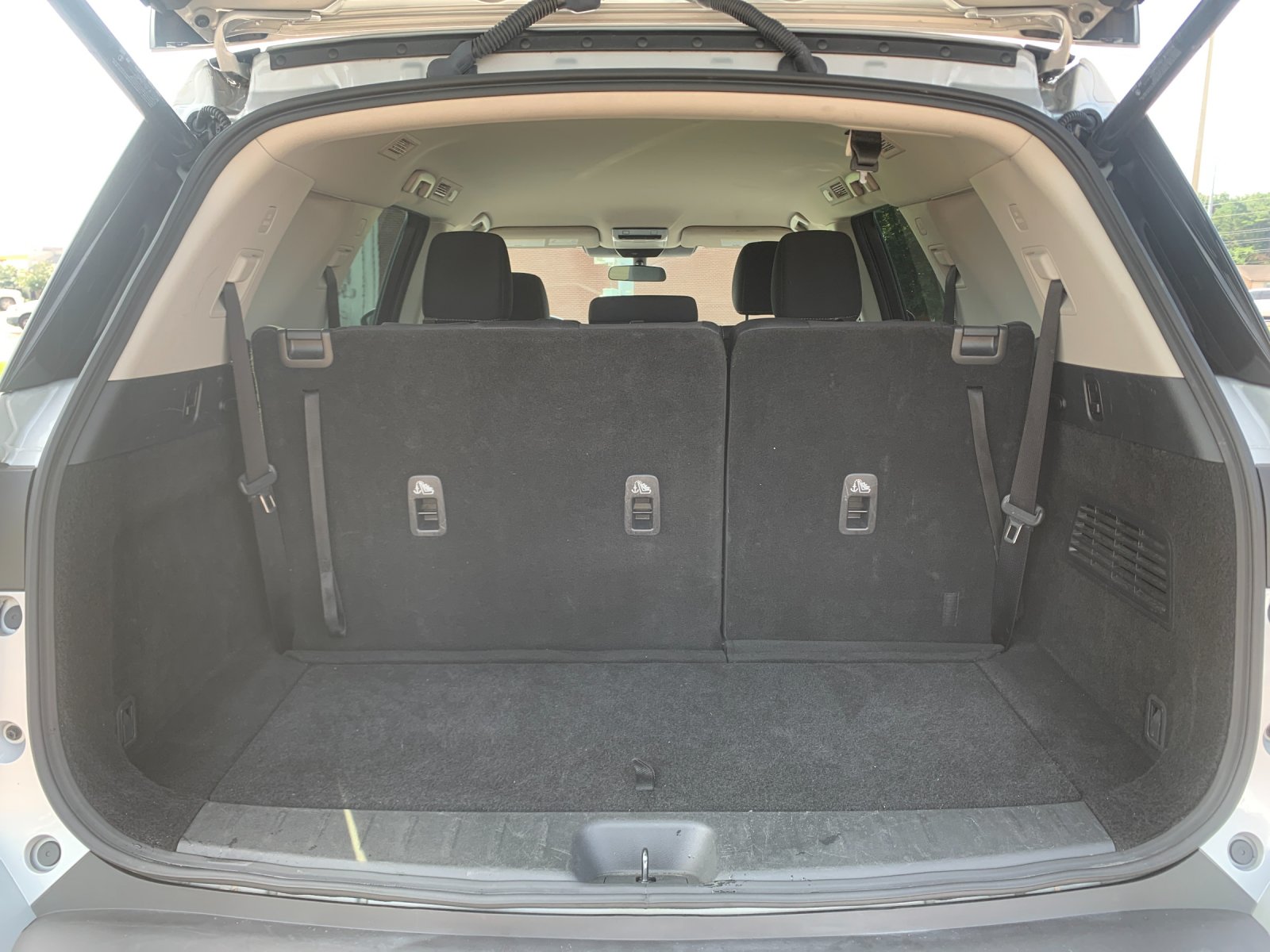 Used 2025 Silver Nissan SV image 20