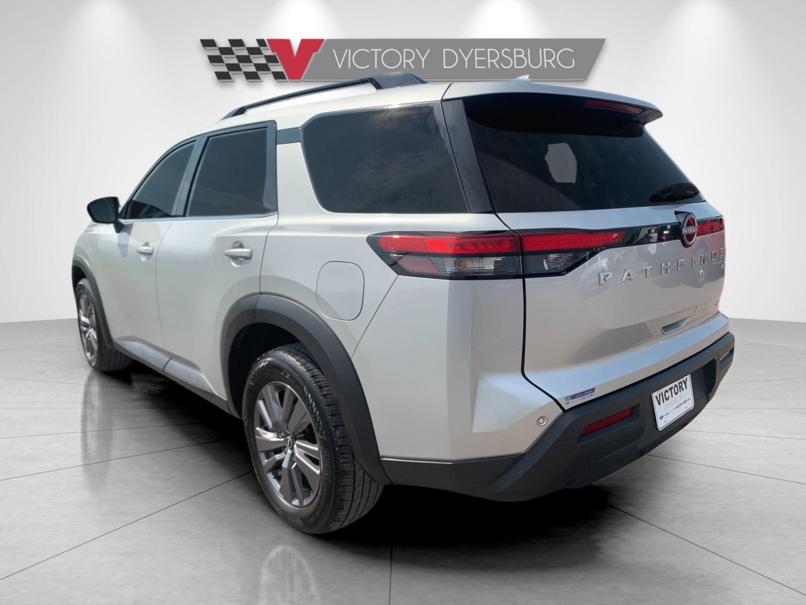 Used 2025 Silver Nissan SV image 6