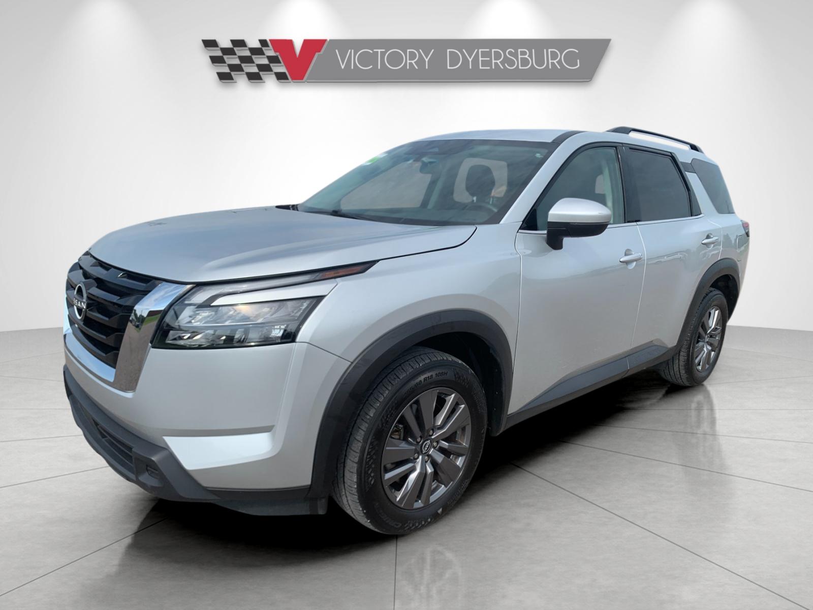 Used 2025 Silver Nissan SV image 8