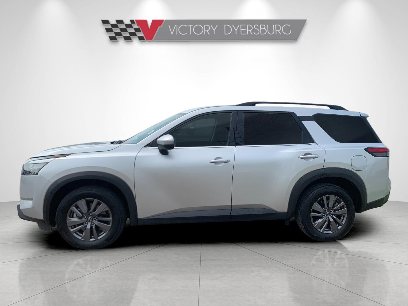 Used 2025 Silver Nissan SV image 7