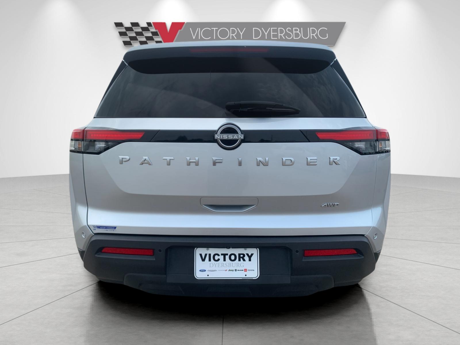 Used 2025 Silver Nissan SV image 5