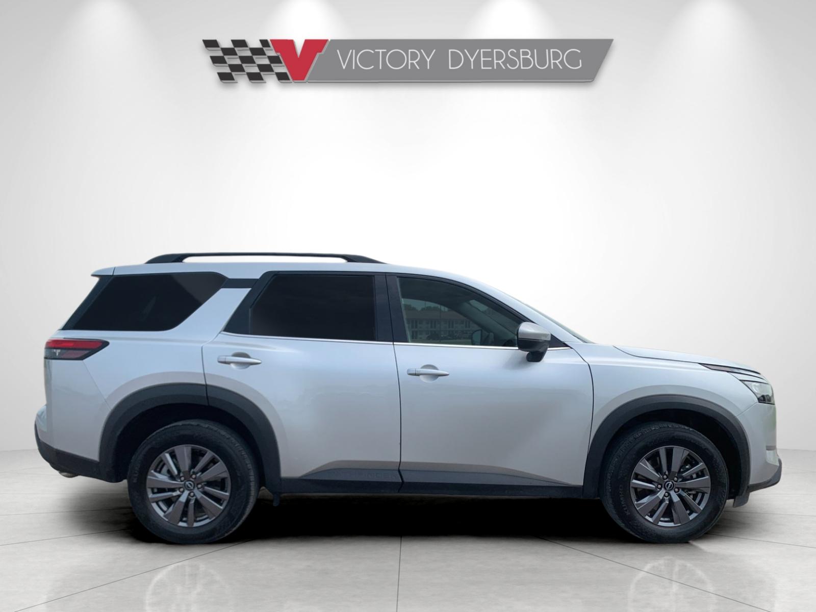 Used 2025 Silver Nissan SV image 3