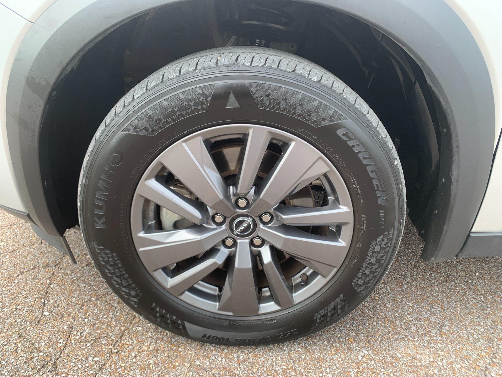 Used 2025 Silver Nissan SV image 35