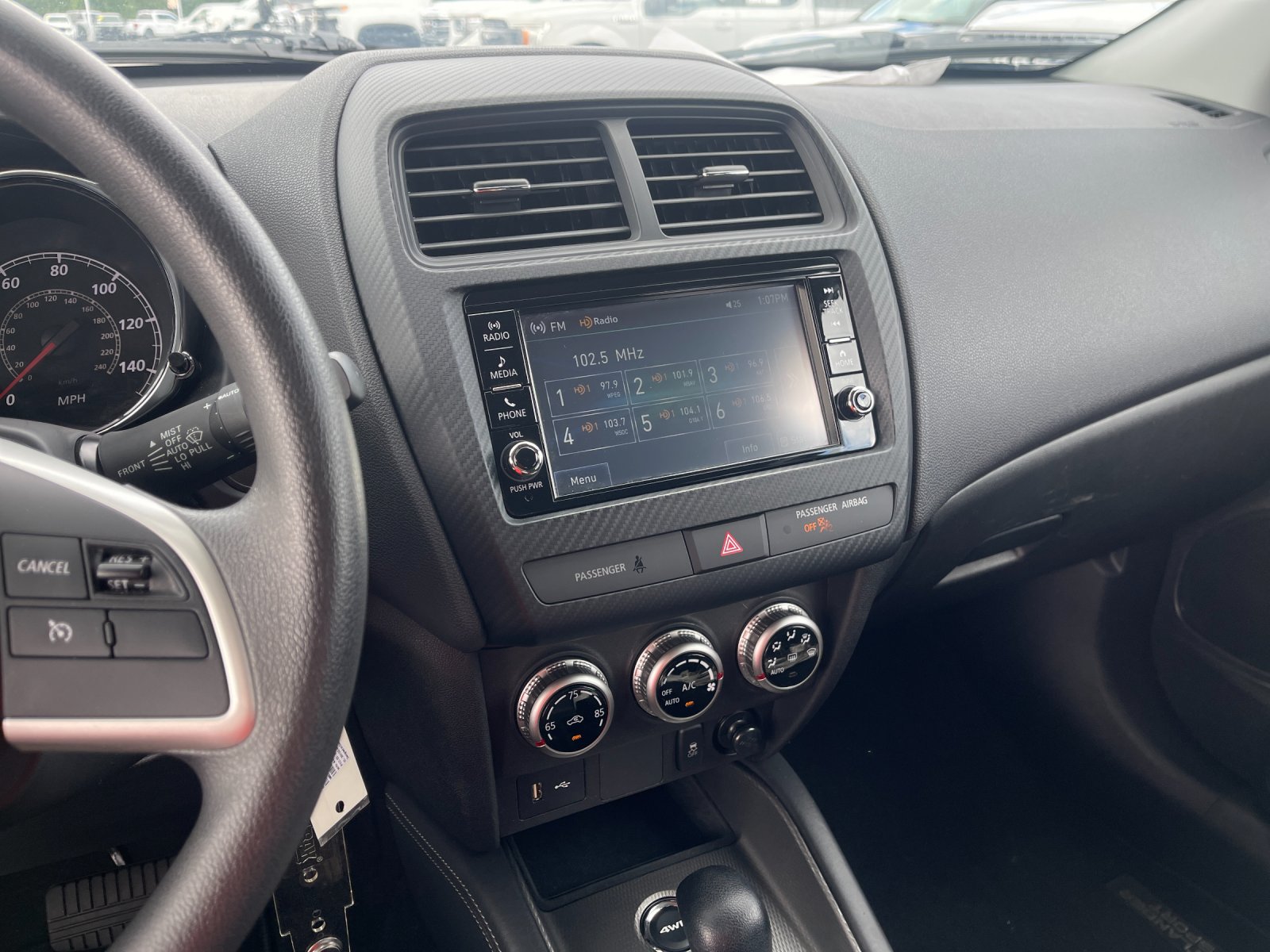 Used 2025 Silver Mitsubishi 2.0 ES image 20